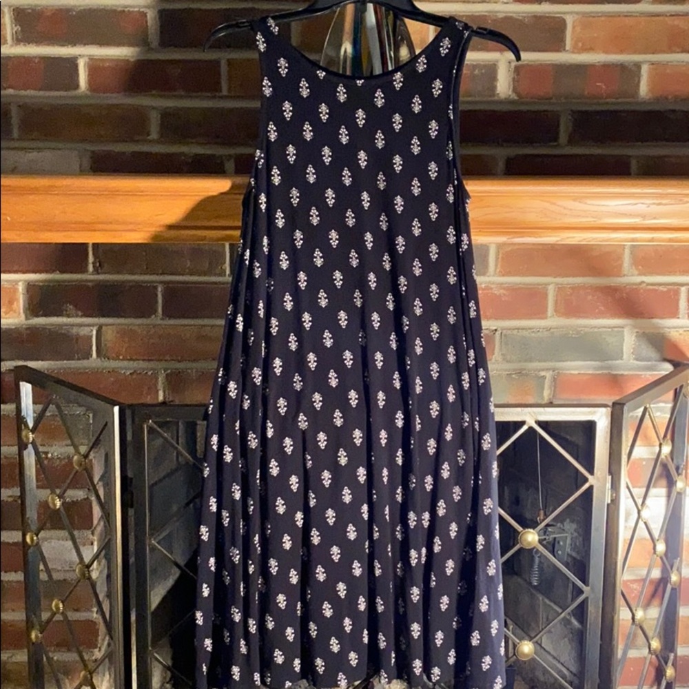 Old Navy black and tan print address